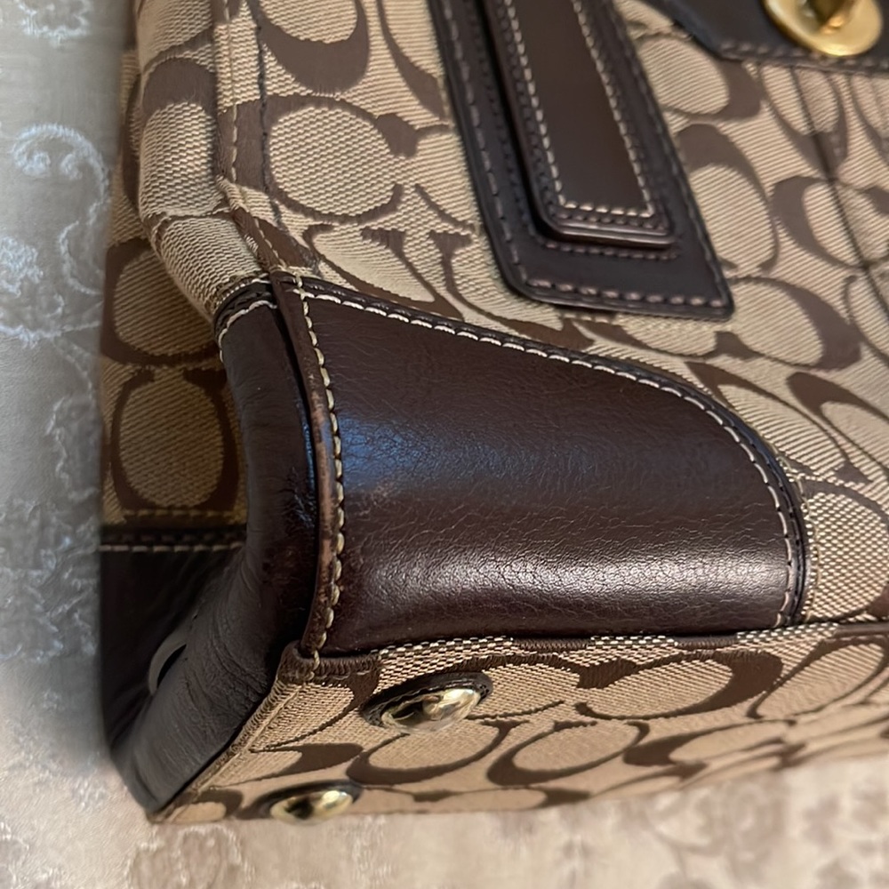 Authentic Coach Bag Vintage, Rare - image 6